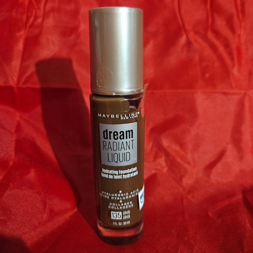 Maybelline Dream Radiant Liquid‎ Foundation 135 Java Hydrating